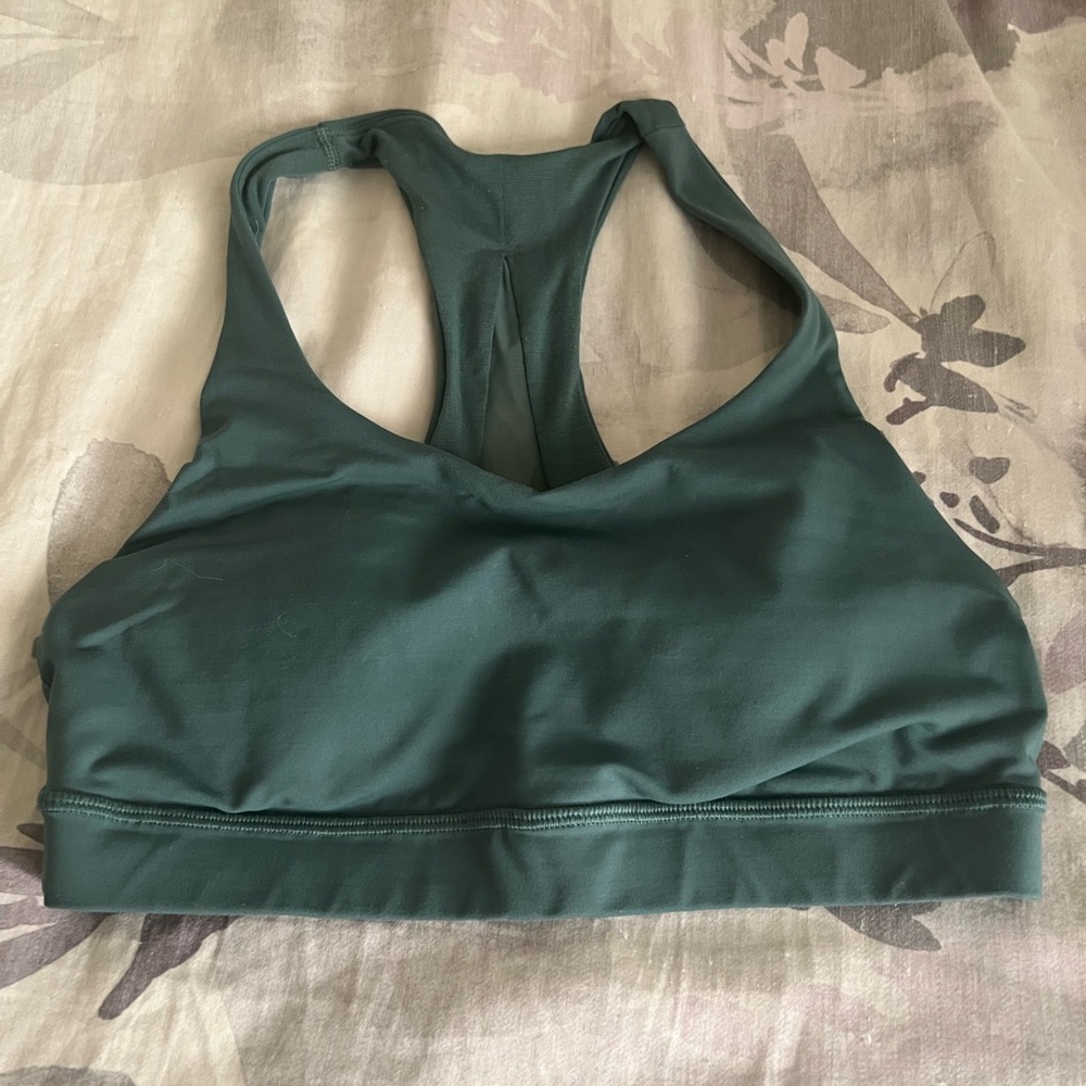 Lululemon Women's Green Sports Bra size 6! Never worn